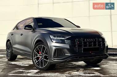 Audi SQ8  2021