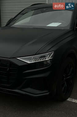 Audi SQ8  2023