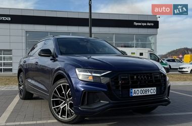 Audi SQ8  2021