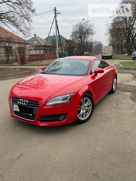 Купе Audi TT