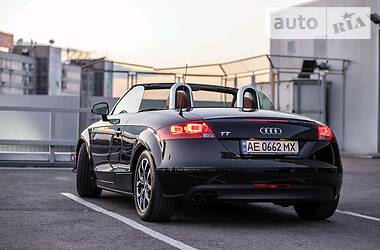 Audi TT cabriolet roadster 2008