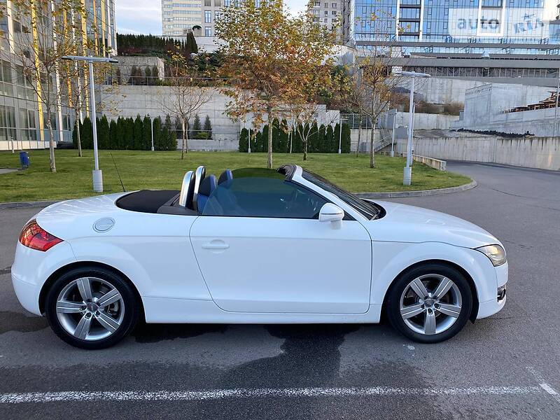 Кабріолет Audi TT