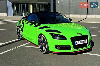 Родстер Audi TT 2010 в Киеве Родстер Audi TT 2010 в Киеве