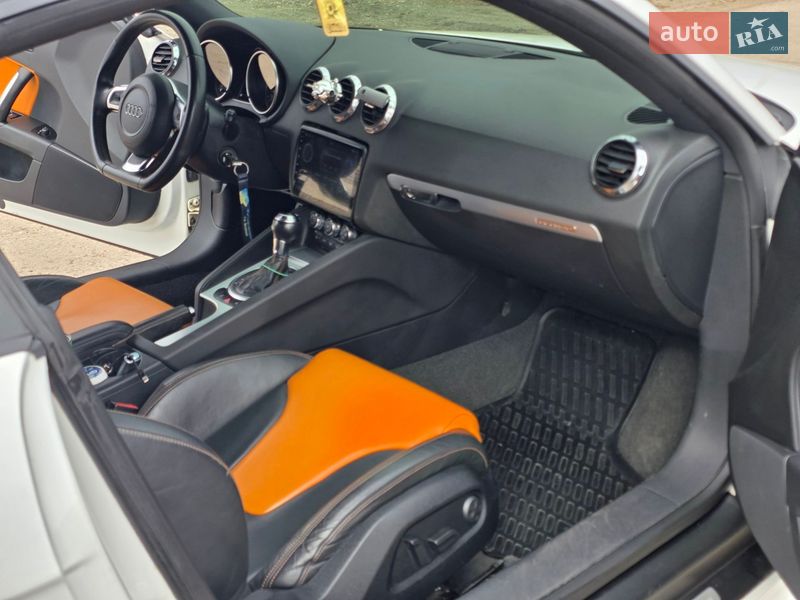 Купе Audi TT 2010 в Дніпрі фото 19 Купе Audi TT 2010 в Дніпрі