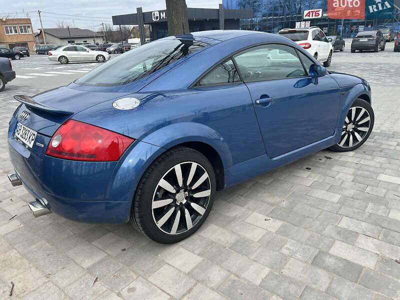 Купе Audi TT