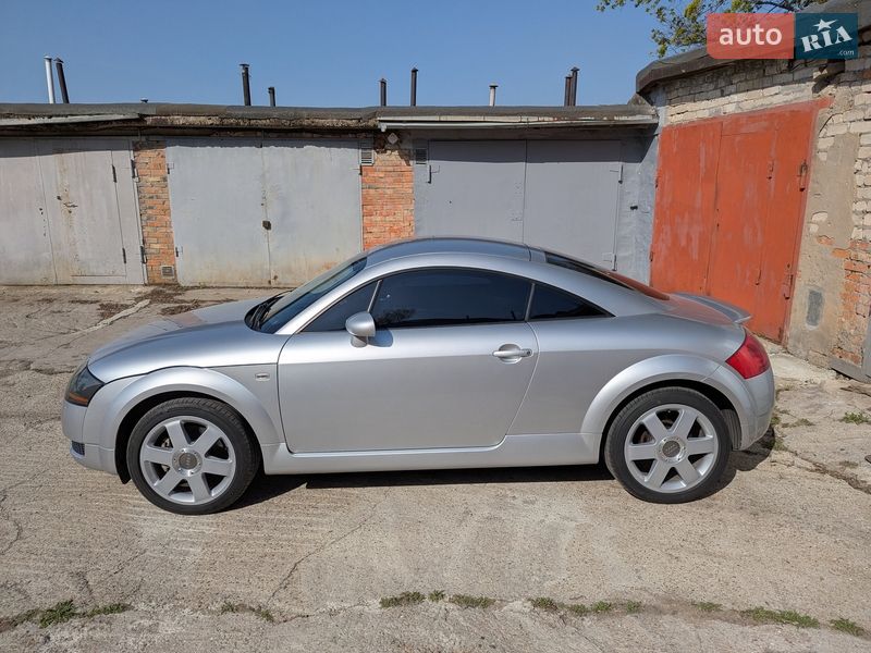 Купе Audi TT 1999 в Южноукраинске