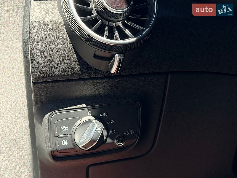 Купе Audi TT 2018 в Києві