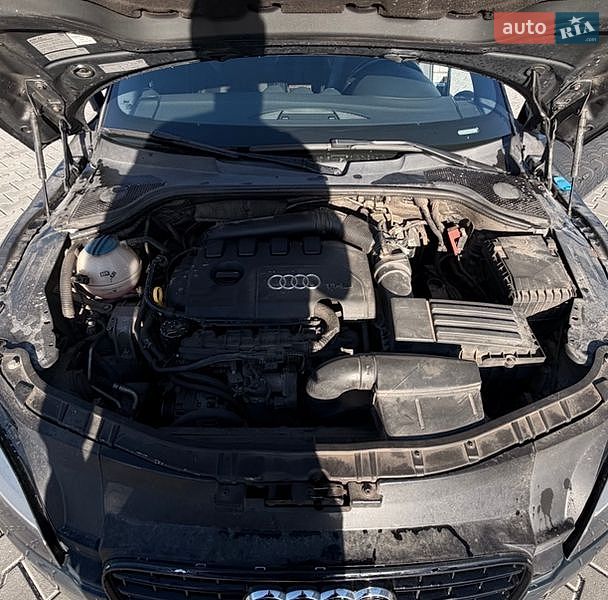 Купе Audi TT 2010 в Львове