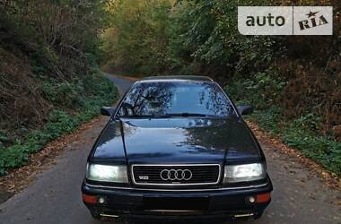 Audi V8  1991