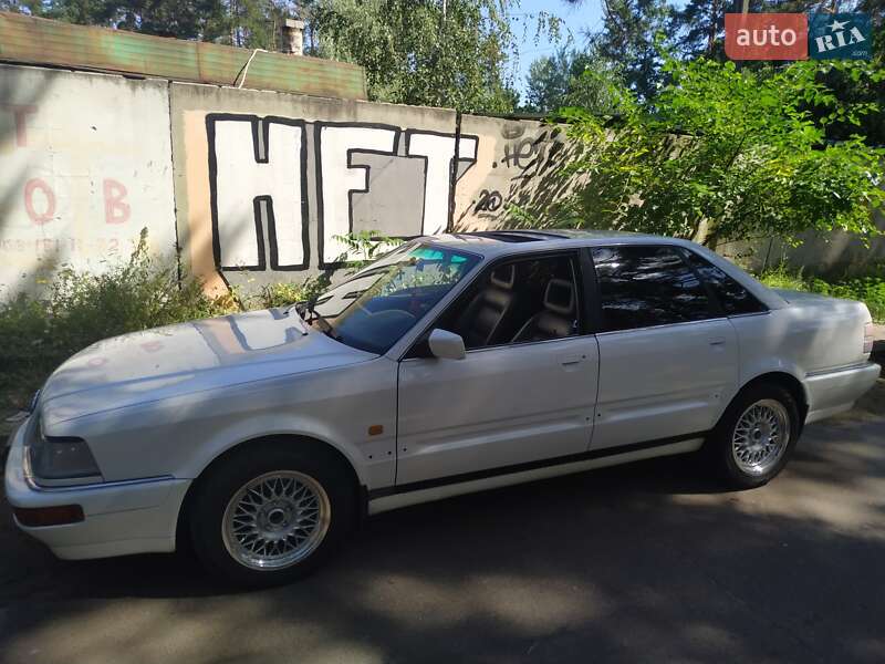 Audi V8