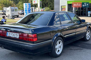 Audi V8  1989