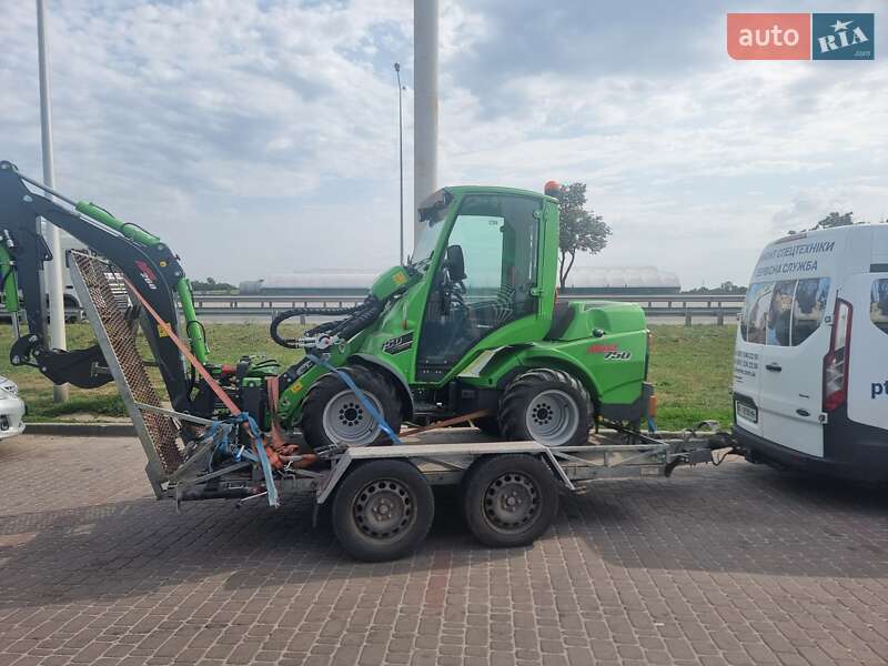 Avant 700 серия