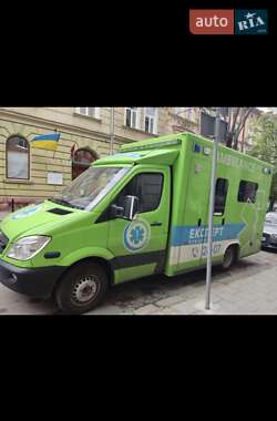 Характеристики Mercedes-Benz Sprinter Автомобіль швидкої допомоги