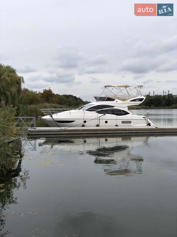 Azimut Flybridge-Range 2011