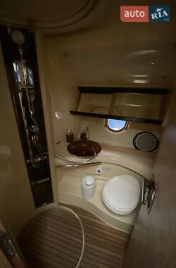 Моторна яхта Azimut Flybridge-Range 2011 в Києві