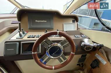 Моторна яхта Azimut Flybridge-Range 2011 в Києві