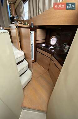 Моторна яхта Azimut Flybridge-Range 2011 в Києві
