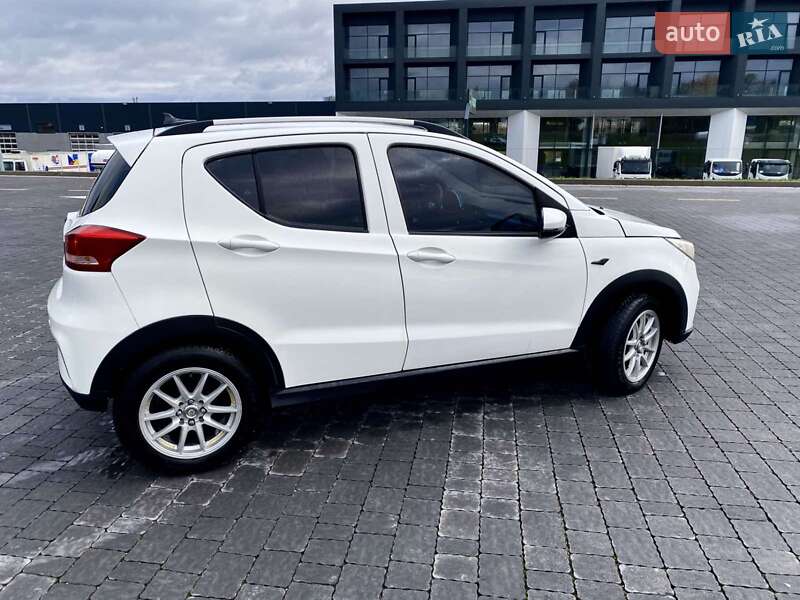 Внедорожник / Кроссовер BAIC EC3 2018 в Черкассах фото 7 Внедорожник / Кроссовер BAIC EC3 2018 в Черкассах