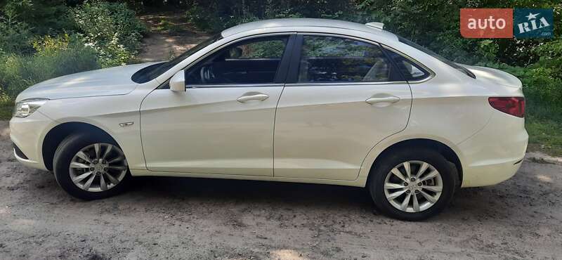 BAIC EU260