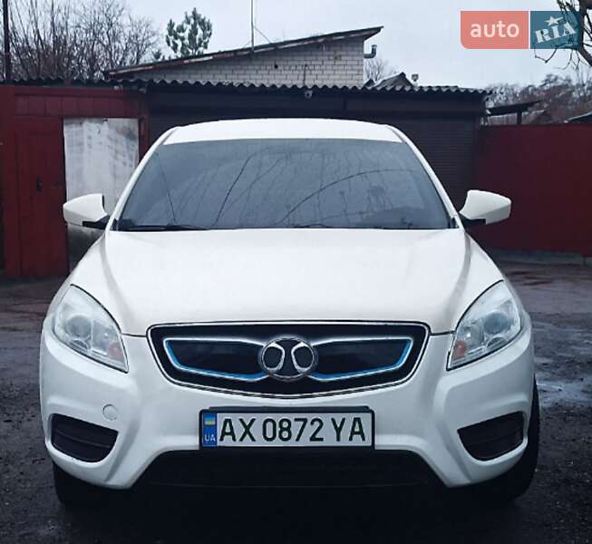 BAIC EU260