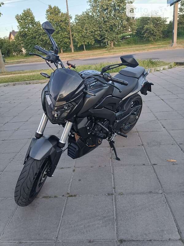 Мотоцикл Спорт-туризм Bajaj Dominar 400