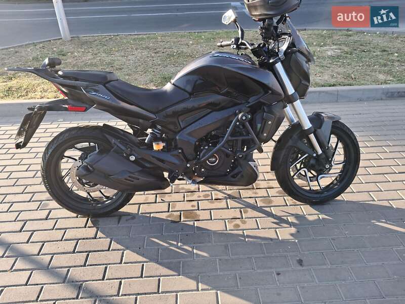 Спортбайк Bajaj Dominar 400