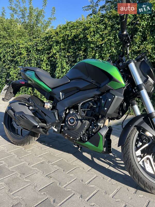 Мотоцикл Туризм Bajaj Dominar 400