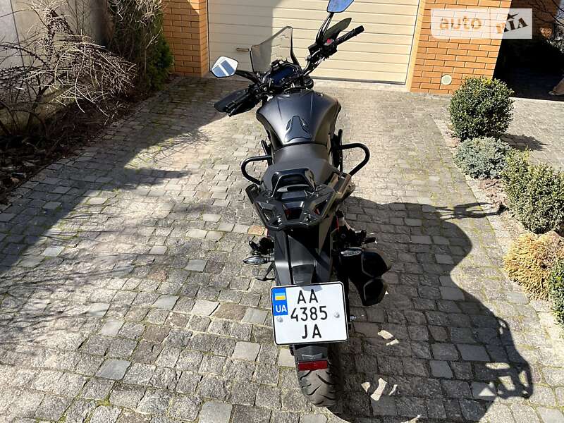 Мотоцикл Спорт-туризм Bajaj Dominar D400