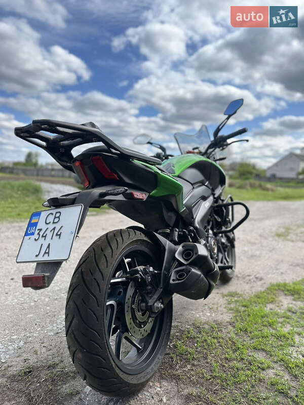 Спортбайк Bajaj Dominar D400