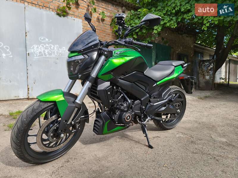 Мотоцикл Спорт-туризм Bajaj Dominar D400