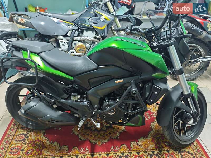 Bajaj Dominar D400