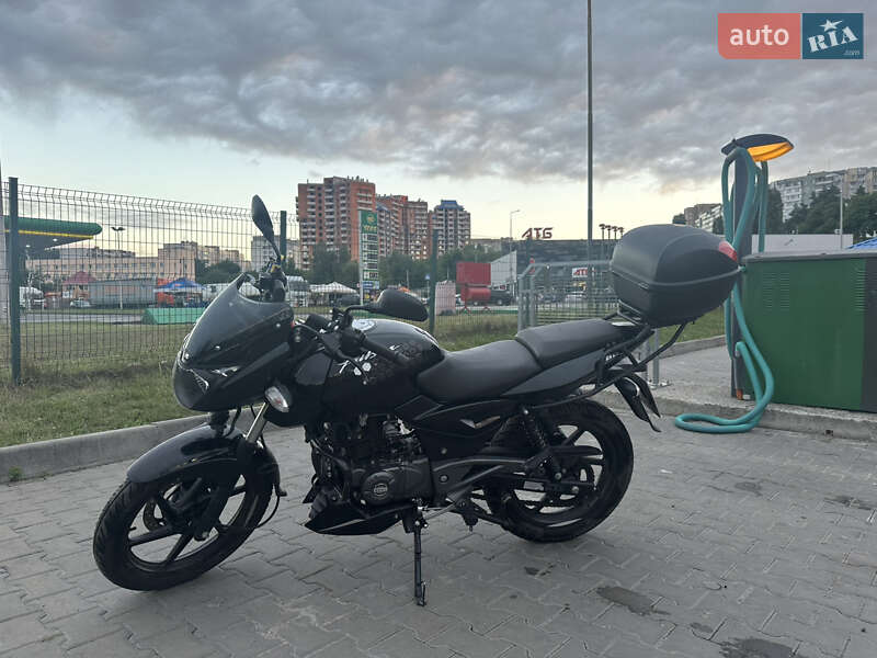 Мотоцикл Без обтекателей (Naked bike) Bajaj Pulsar 180