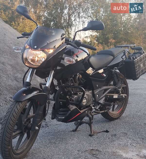 Мотоцикл Классик Bajaj Pulsar 180
