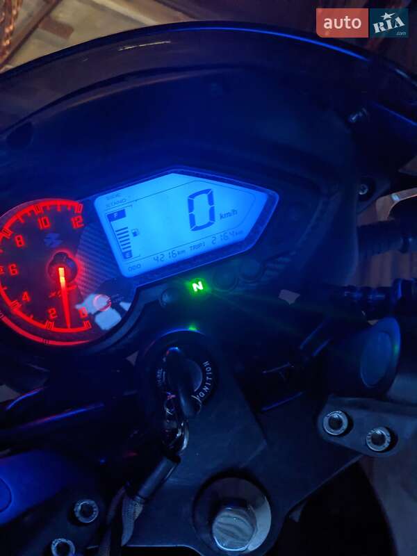 Мотоцикл Спорт-туризм Bajaj Pulsar 180