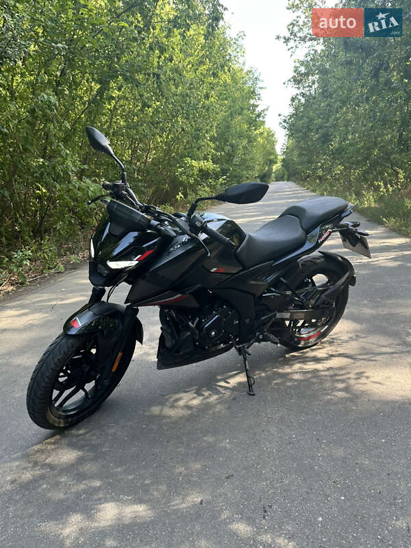 Мотоцикл Багатоцільовий (All-round) Bajaj Pulsar N250