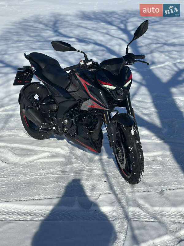 Мото Bajaj Pulsar N250