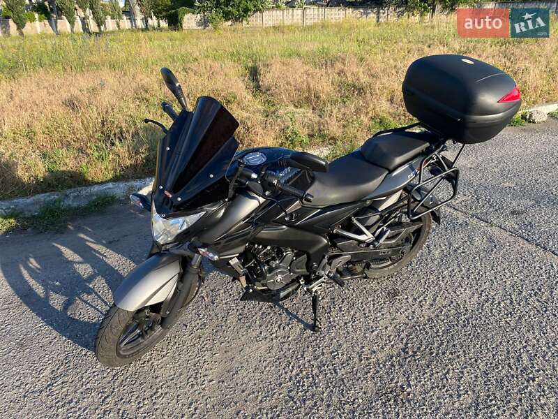 Мотоцикл Спорт-туризм Bajaj Pulsar NS200