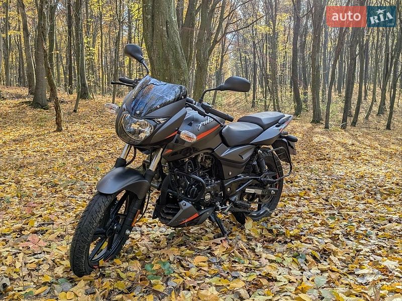 Мотоцикл Спорт-туризм Bajaj Pulsar