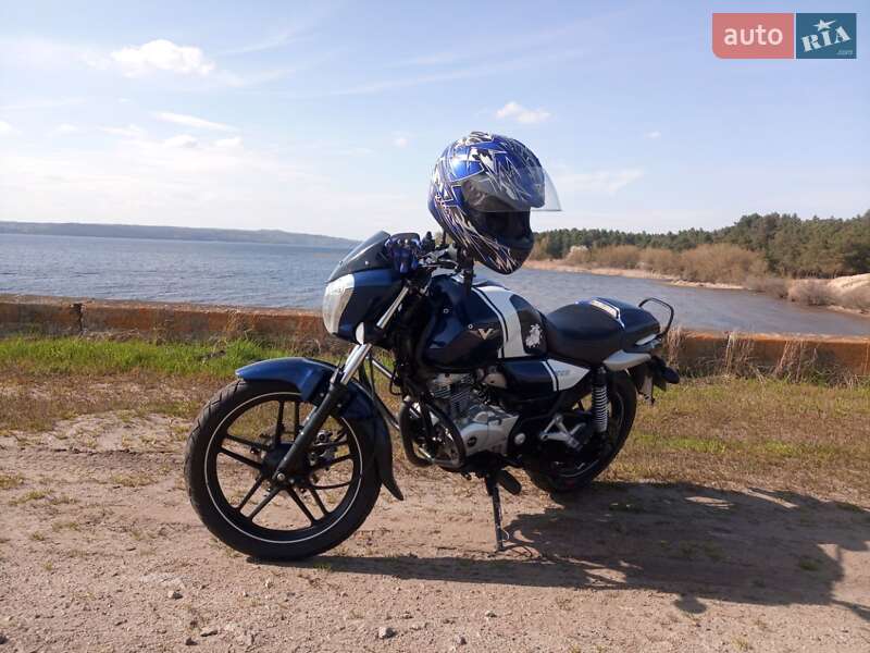 Мото Bajaj Vikrant