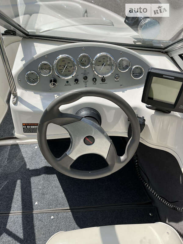 Катер Bayliner 175