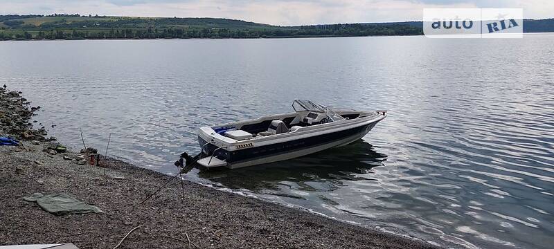 Моторная яхта Bayliner 1850 Capri