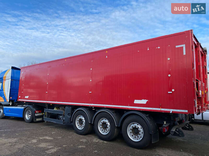 Зерновоз - полуприцеп Benalu