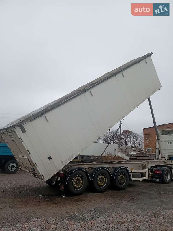 Зерновоз - напівпричіп Benalu C34CMS01