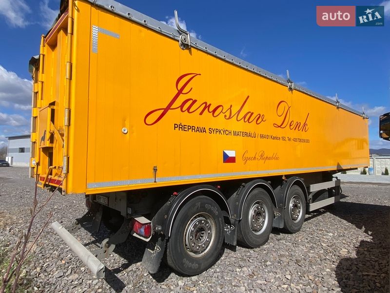 Зерновоз - полуприцеп Benalu Optiliner