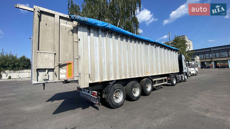 Зерновоз - напівпричіп Benalu TX39