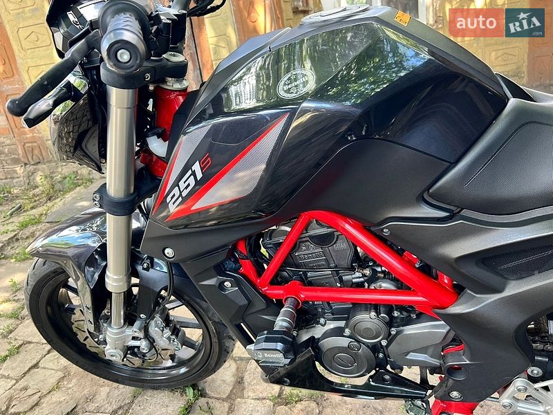 Грузовые мотороллеры, мотоциклы, скутеры, мопеды Benelli 251S 2020 в Александрие фото 5 Грузовые мотороллеры, мотоциклы, скутеры, мопеды Benelli 251S 2020 в Александрие