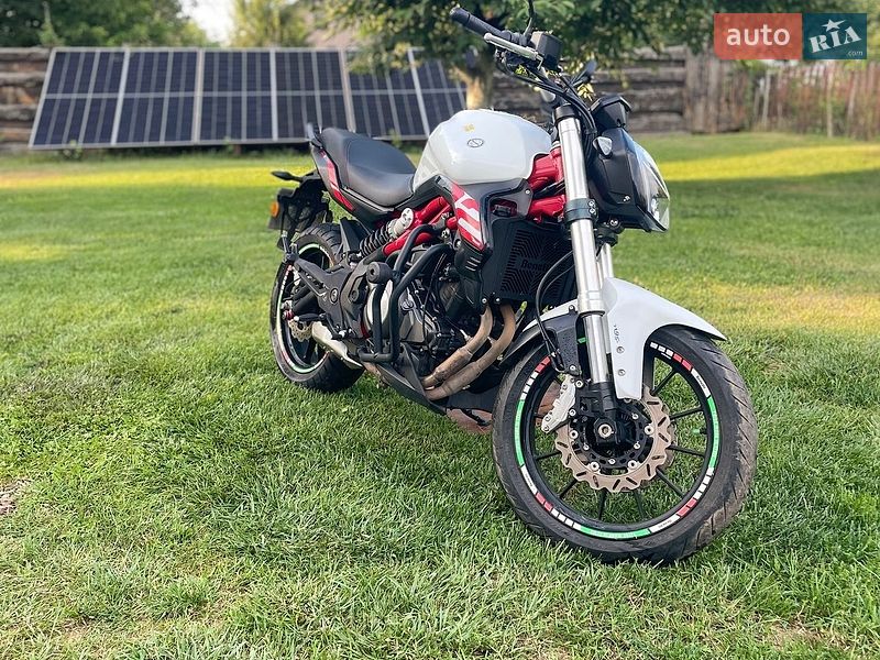 Мотоцикл Без обтекателей (Naked bike) Benelli 302S 2019 в Умани