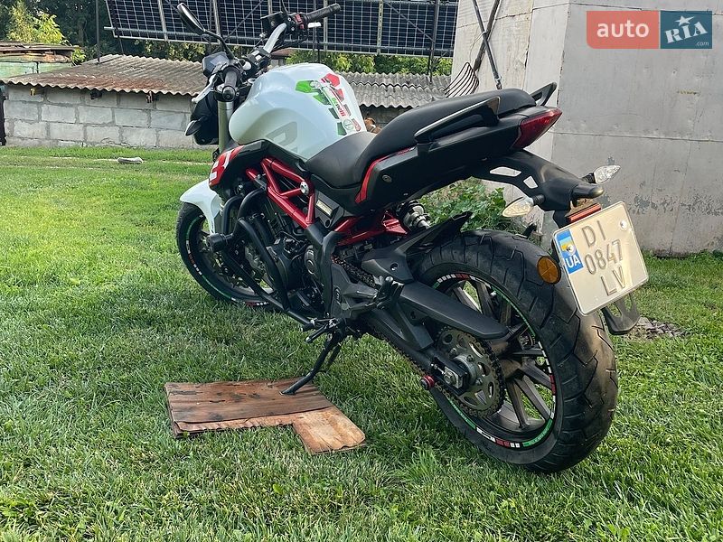 Мотоцикл Без обтекателей (Naked bike) Benelli 302S 2019 в Умани