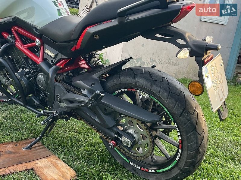 Мотоцикл Без обтекателей (Naked bike) Benelli 302S 2019 в Умани