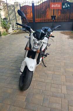 Benelli TNT 25  2019